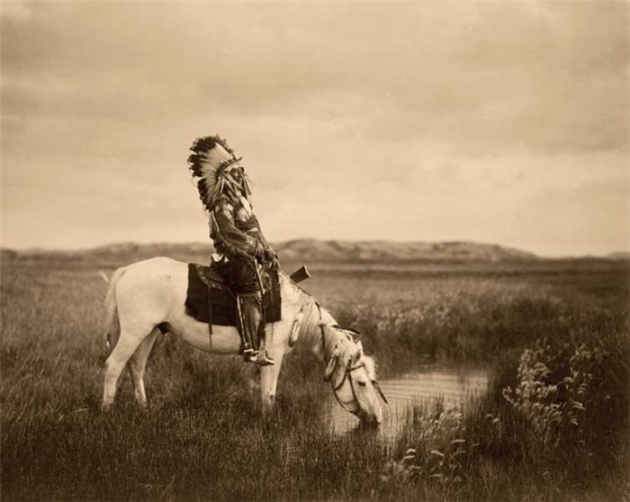   ʸ (Edward Sheriff Curtis). An Oasis in the Badlands - Sioux. 1906