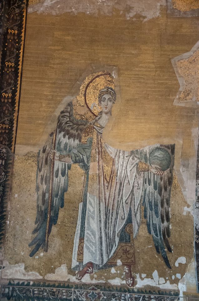 Ангел. Мозаика конхи храма Святой Софии Константинопольской. 