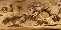 Бриаксид. Фрагмент рельефного фриза северной стены Галикарнасского мавзолея. Амазономахия. Около середины IV века до н.э. Британский музей. 