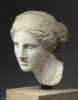 "Голова Кауфман" фрагмент римской мраморной статуи II века до н.э., возможно, восходящей к Афродите Арльской или Афродите Книдской Праксителя. Лувр.