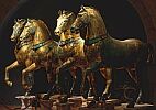 Лисипп. Бронзовая с позолотой четверка коней (квадрига) до 1204 года стоявшая в Константинополе на императорской трибуне ипподрома. Ныне - собор святого Марка в Венеции. 