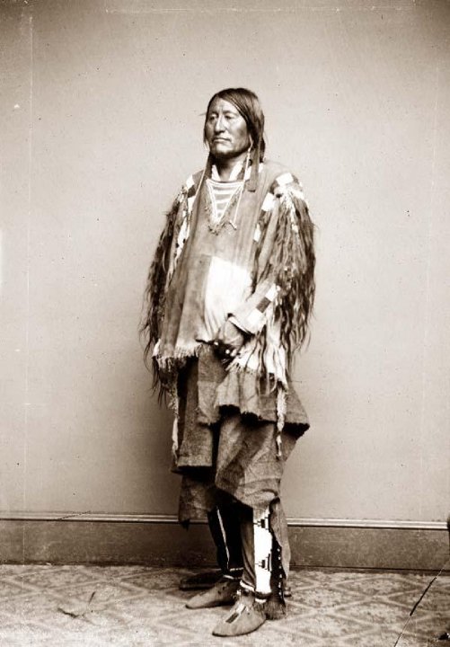 Индеец кроу. Около 1865 