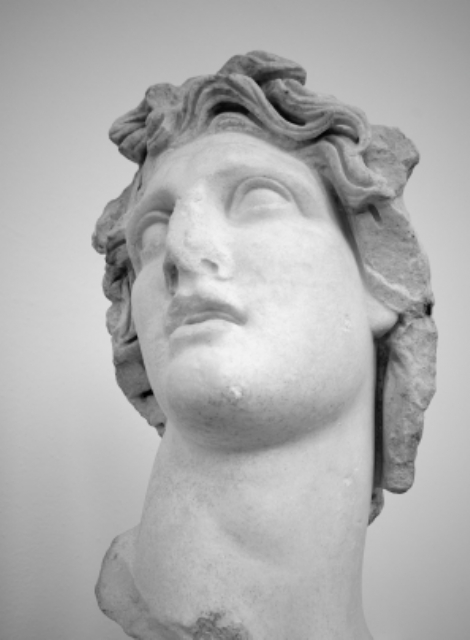 Голова статуи Гелиоса. Родос, Археологический музей. 