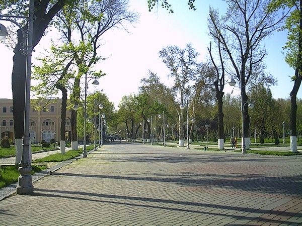 Ташкент, район ресторана «Зарафшан», 2000-е годы 