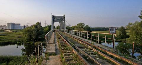 Один из ж/д мостов, ведущих в Польшу. По материалам Интернета. 