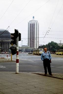 В районе вокзала «хаупт-баноф», Лейпциг, ГДР, 1988 год. Фото автора. 