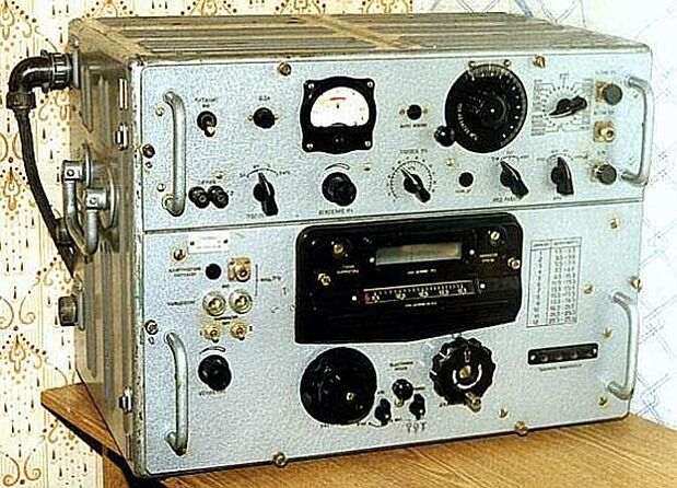 Радиоприемник поста РР, 1980-е годы. По материалам Интернета . 