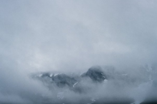 Гора Сенгисчорр в тумане. Фото Matseevski