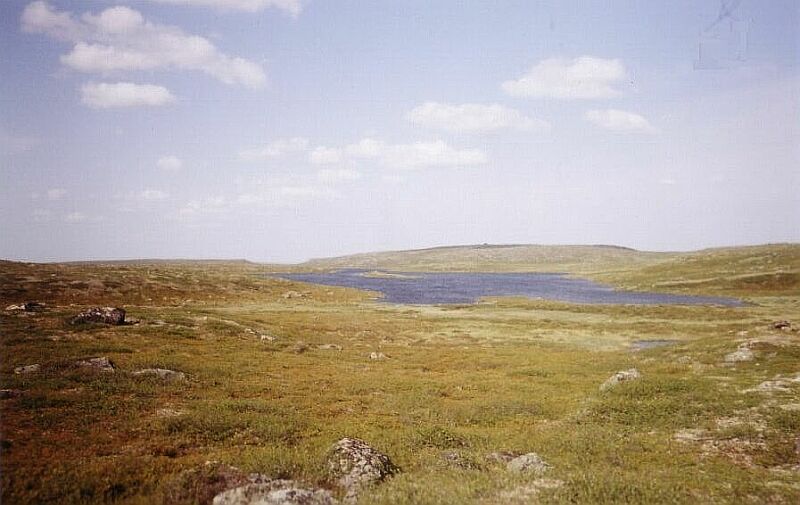 Долина озера Вансъявр. Вид с юго-западного берега. Июль 2004