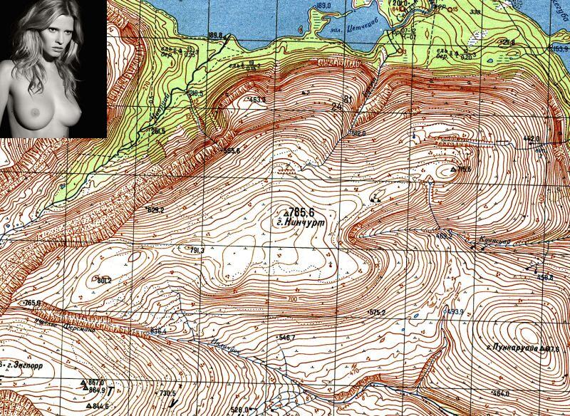 Нинчурт - возвышенность в Ловозерских тундрах, к югу от озера Сейдъявр. Абсолютная высота 786 метров. Название возвышенности происходит от саамских слов нинч (женские груди) и урт (горный хребет, массив, "кейва").  Гора Нинчурт на карте полукилометровке. 